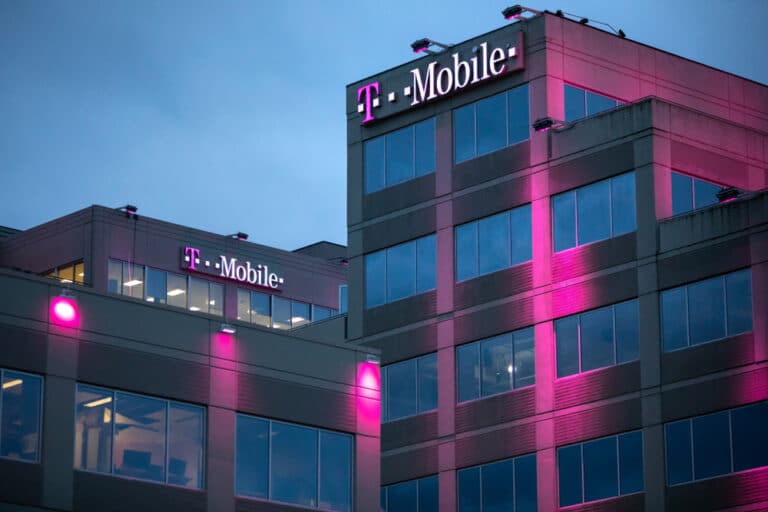 Why T-Mobile Rules The Roost For 5G Stocks